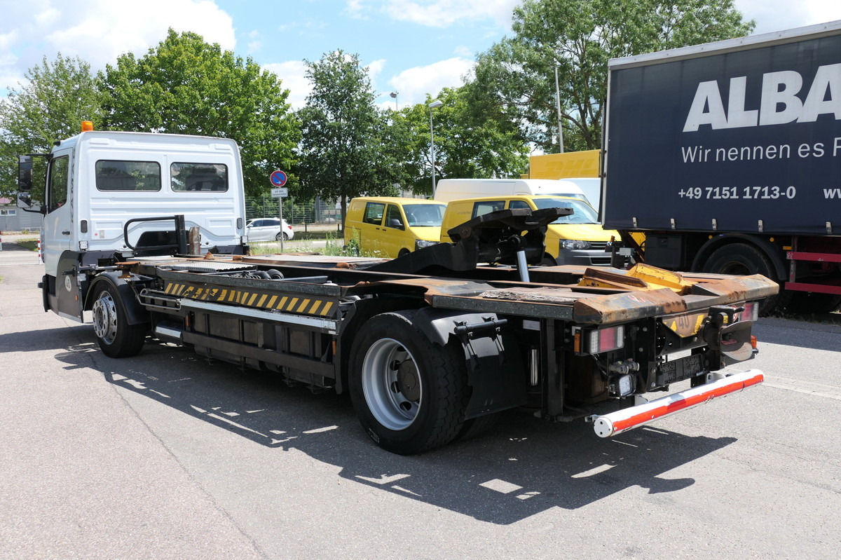 MERCEDES-BENZ Kamag Wiesel WBH 25 Wiesel Umsetzfahrzeug - Container transporter/ Swap body truck: picture 1 MERCEDES-BENZ Kamag Wiesel WBH 25 Wiesel Umsetzfahrzeug - Container transporter/ Swap body truck: picture 1