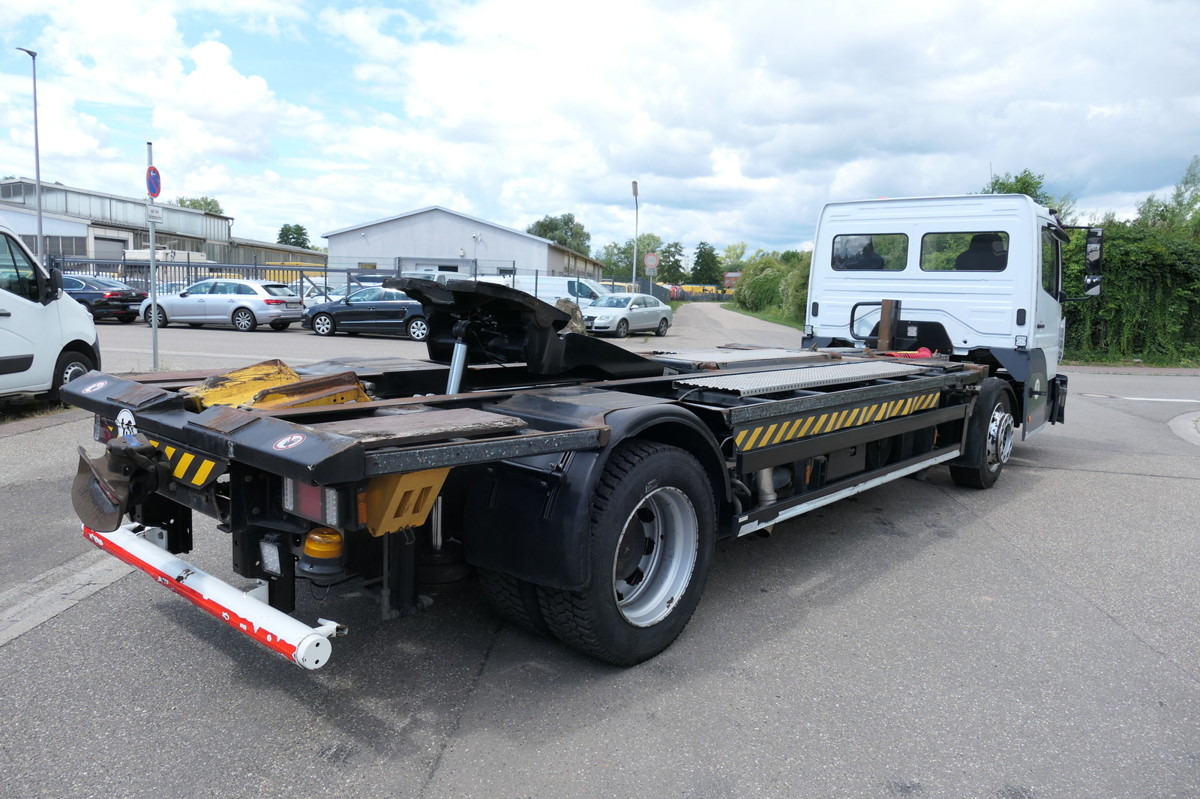 MERCEDES-BENZ Kamag Wiesel WBH 25 Wiesel Umsetzfahrzeug - Container transporter/ Swap body truck: picture 4 MERCEDES-BENZ Kamag Wiesel WBH 25 Wiesel Umsetzfahrzeug - Container transporter/ Swap body truck: picture 4
