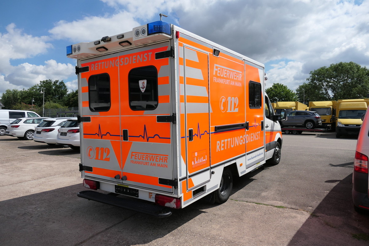 MERCEDES-BENZ Sprinter 519 CDI Klima Krankenwagen Fahrtec Aufb - Ambulance: picture 4 MERCEDES-BENZ Sprinter 519 CDI Klima Krankenwagen Fahrtec Aufb - Ambulance: picture 4