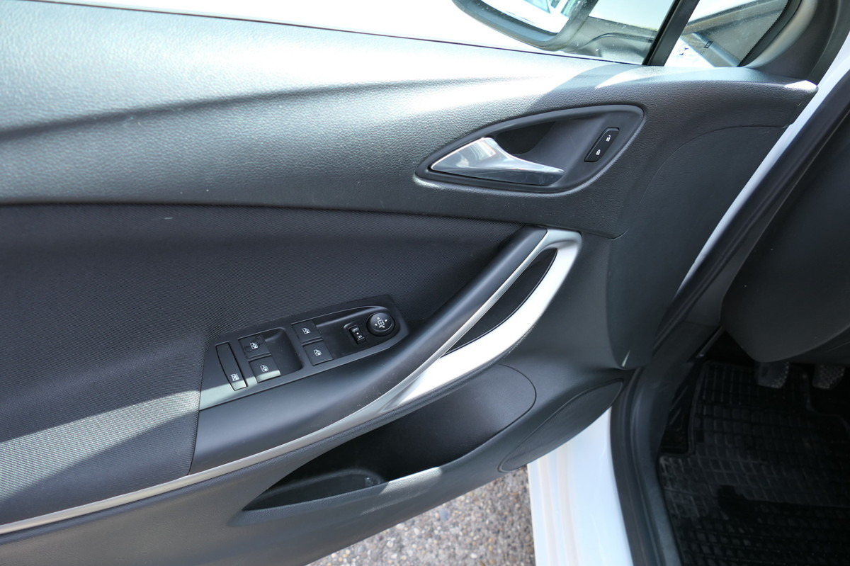 Station wagon OPEL Astra Sports Tourer 1.5 CDTI KLIMA: picture 8