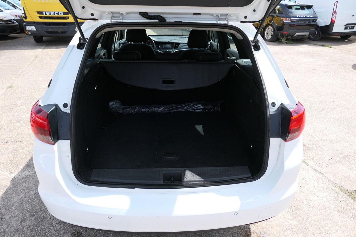 Station wagon OPEL Astra Sports Tourer 1.5 CDTI KLIMA: picture 9