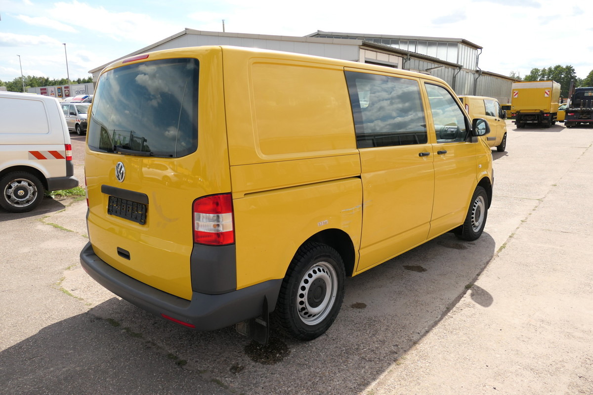 VW T5 Transporter 2.0 TDI 2xSCHIEBETÜR PARKTRONIK E - Small van: picture 4 VW T5 Transporter 2.0 TDI 2xSCHIEBETÜR PARKTRONIK E - Small van: picture 4