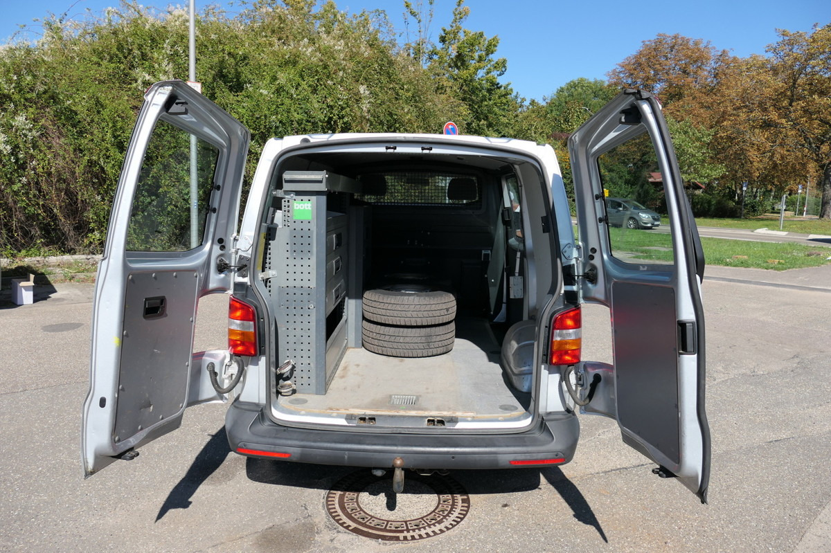 VW T5 Transporter 2.0 TDI 4Motion Flügeltür Klima A - Small van: picture 1 VW T5 Transporter 2.0 TDI 4Motion Flügeltür Klima A - Small van: picture 1
