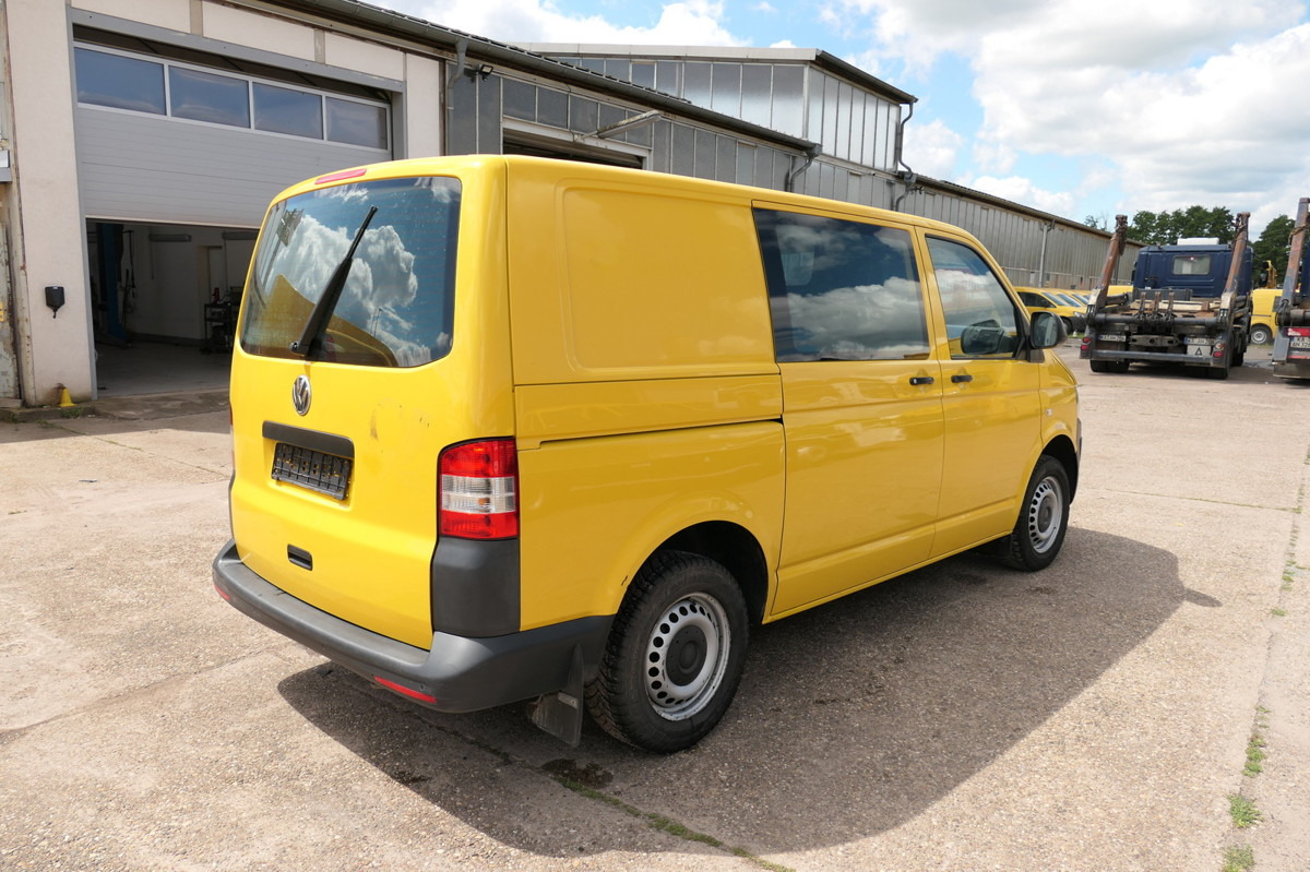 VW T5 Transporter 2.0 TDI EURO-5 CoC 2xSCHIEBETÜR P - Small van: picture 4 VW T5 Transporter 2.0 TDI EURO-5 CoC 2xSCHIEBETÜR P - Small van: picture 4