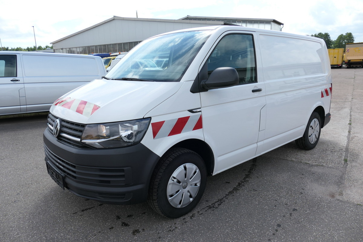 VW T6 Transporter 2.0 TDI 4Motion 3Sitzer KLIMA AHK - Small van: picture 3 VW T6 Transporter 2.0 TDI 4Motion 3Sitzer KLIMA AHK - Small van: picture 3