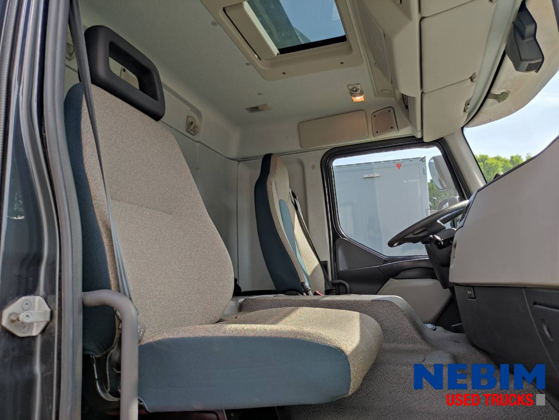 Volvo FE 280 4X2 - 214.632Km - DH 2000Kg Lift - Box truck: picture 5 Volvo FE 280 4X2 - 214.632Km - DH 2000Kg Lift - Box truck: picture 5