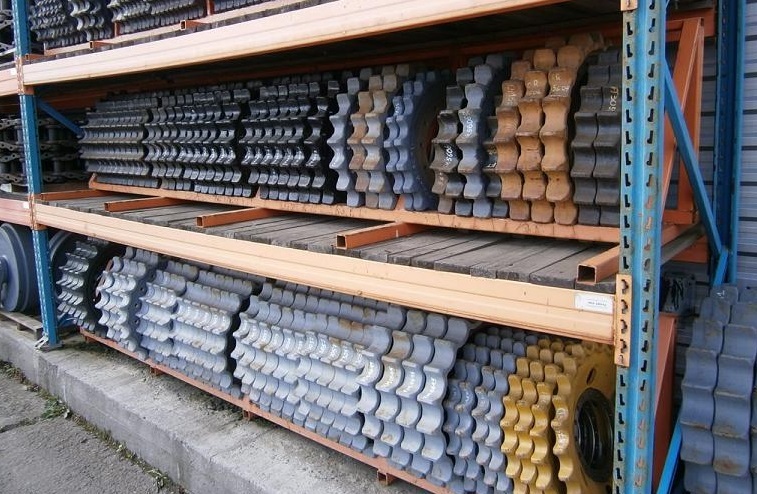 ATLAS 1304 - Track for Crawler excavator: picture 2 ATLAS 1304 - Track for Crawler excavator: picture 2