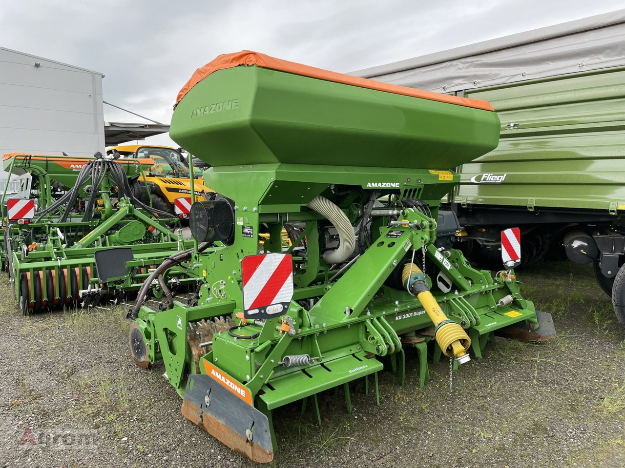 Amazone Centaya 3000 Super + KG 3001 Super - Combine seed drill: picture 1 Amazone Centaya 3000 Super + KG 3001 Super - Combine seed drill: picture 1