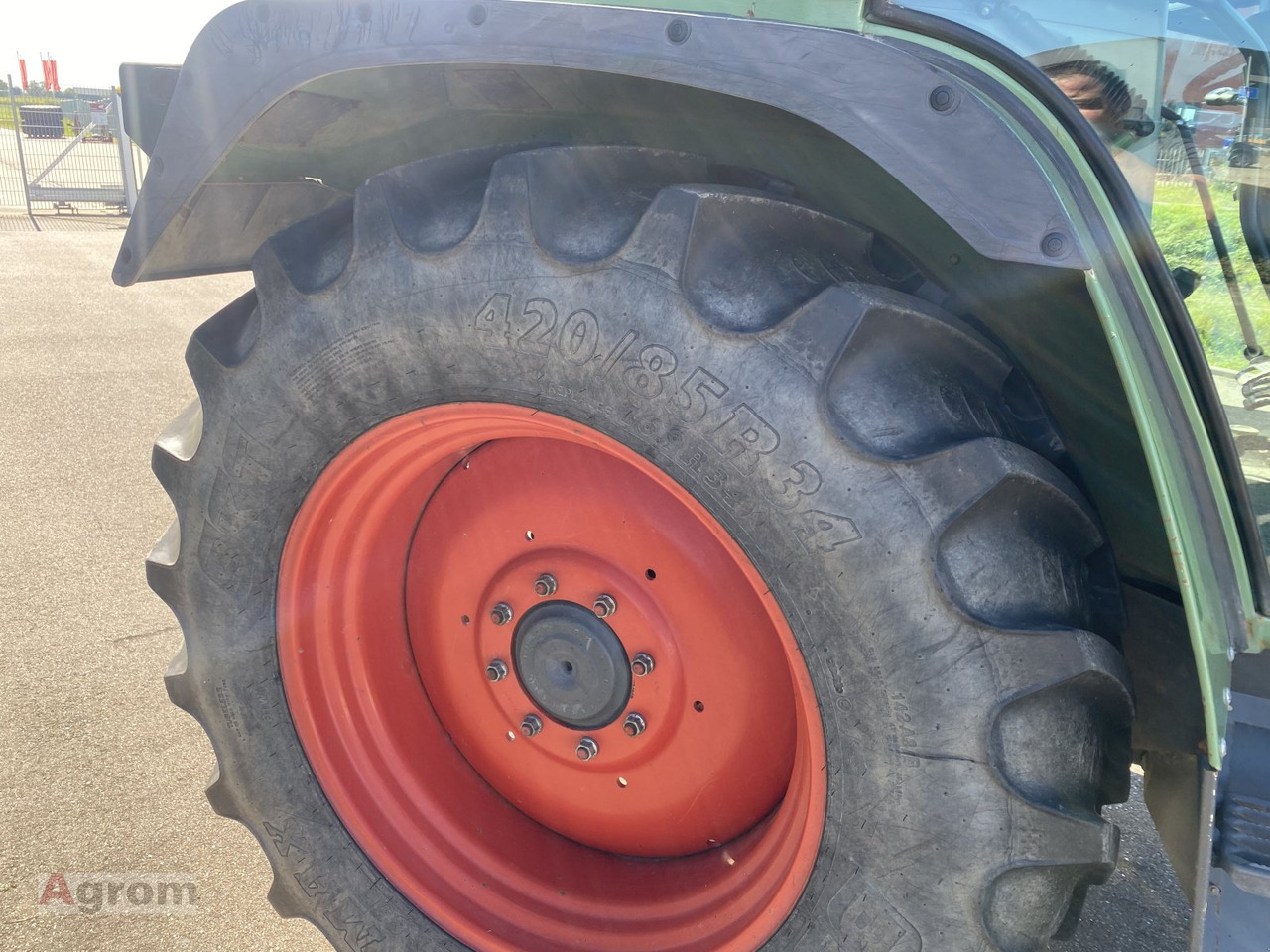 Farm tractor Fendt Farmer 307 C: picture 8