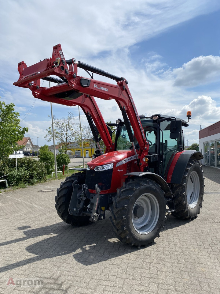 Massey Ferguson 5711 M DYNA-4 - Farm tractor: picture 1 Massey Ferguson 5711 M DYNA-4 - Farm tractor: picture 1