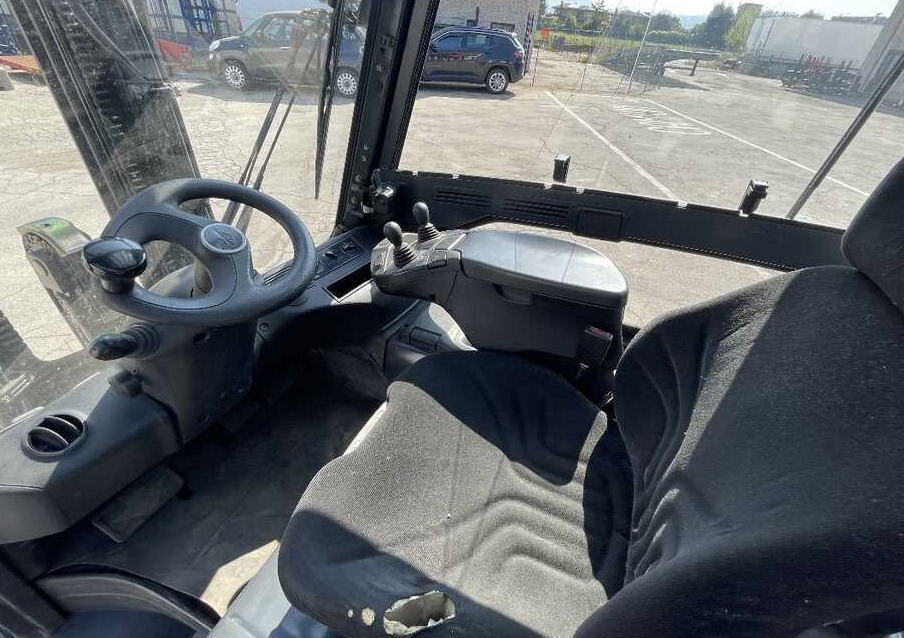 Linde E 35 HL - Electric forklift: picture 4 Linde E 35 HL - Electric forklift: picture 4