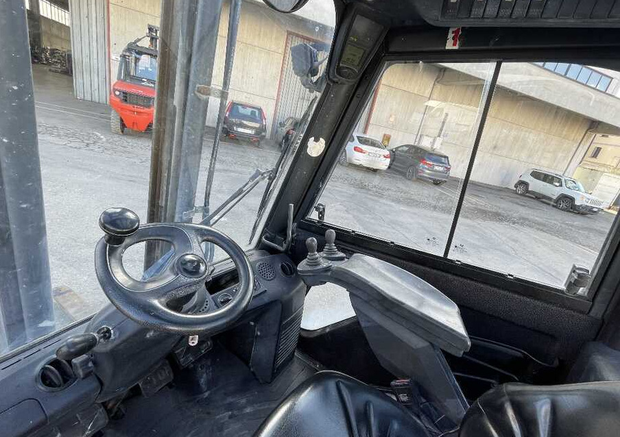 Linde H 30 D/393 - Diesel forklift: picture 4 Linde H 30 D/393 - Diesel forklift: picture 4