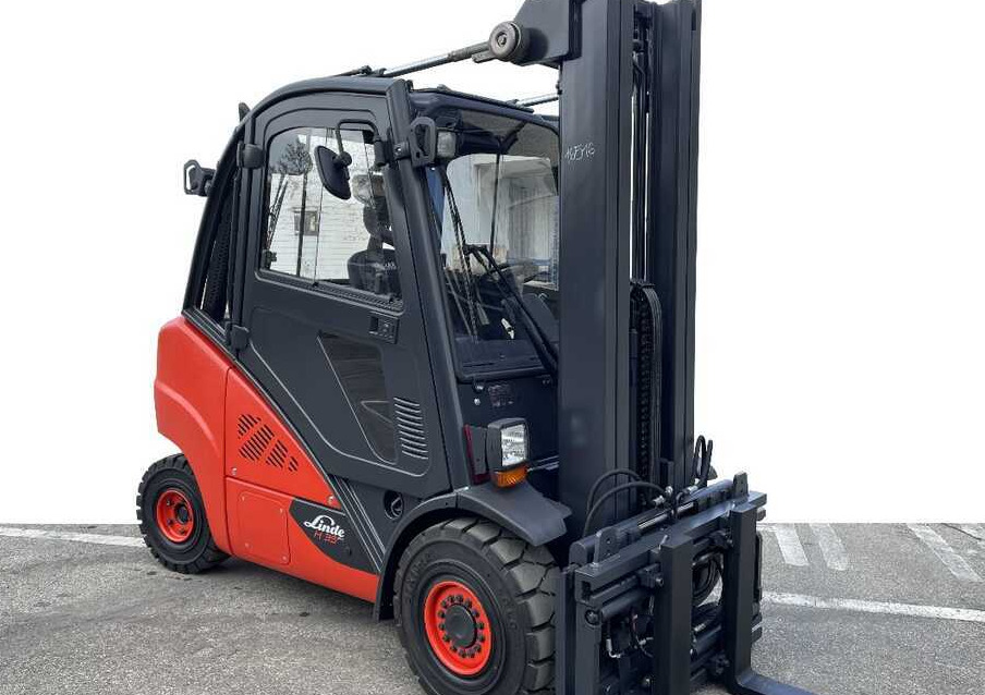Linde H 35 D - Diesel forklift: picture 1 Linde H 35 D - Diesel forklift: picture 1
