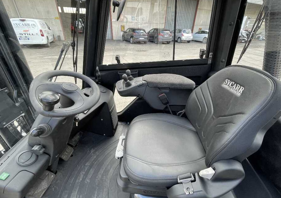 Linde H 35 D - Diesel forklift: picture 4 Linde H 35 D - Diesel forklift: picture 4