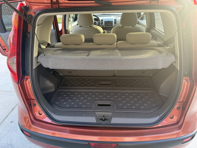 Car Nissan Note: picture 13