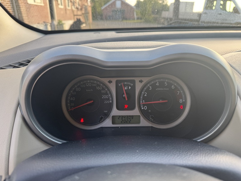 Car Nissan Note: picture 6