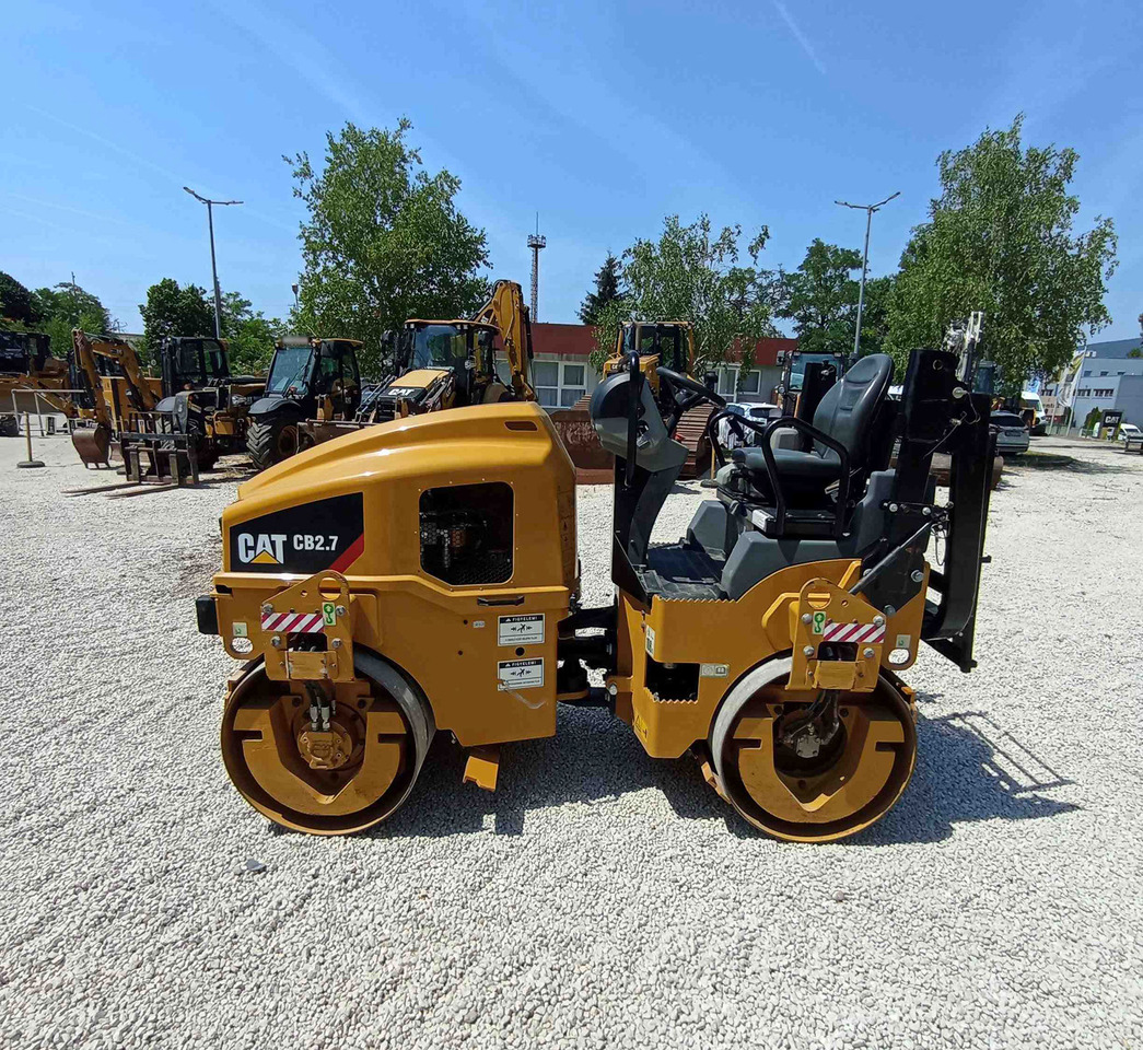 Caterpillar CB2.7 - Roller: picture 3 Caterpillar CB2.7 - Roller: picture 3