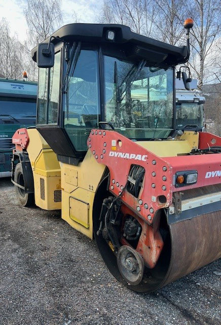 Dynapac CC424HF - Roller: picture 4 Dynapac CC424HF - Roller: picture 4
