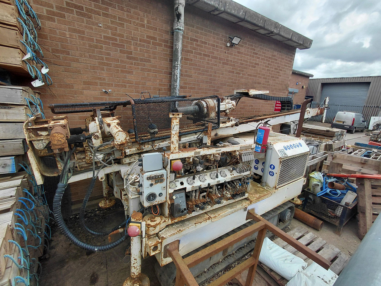 Geotec TB350 - Drilling rig: picture 1 Geotec TB350 - Drilling rig: picture 1