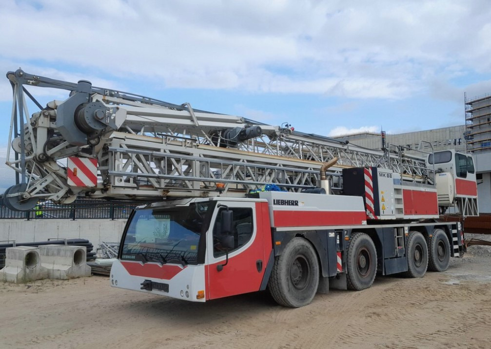 Liebherr MK 88 - Tower crane: picture 1 Liebherr MK 88 - Tower crane: picture 1