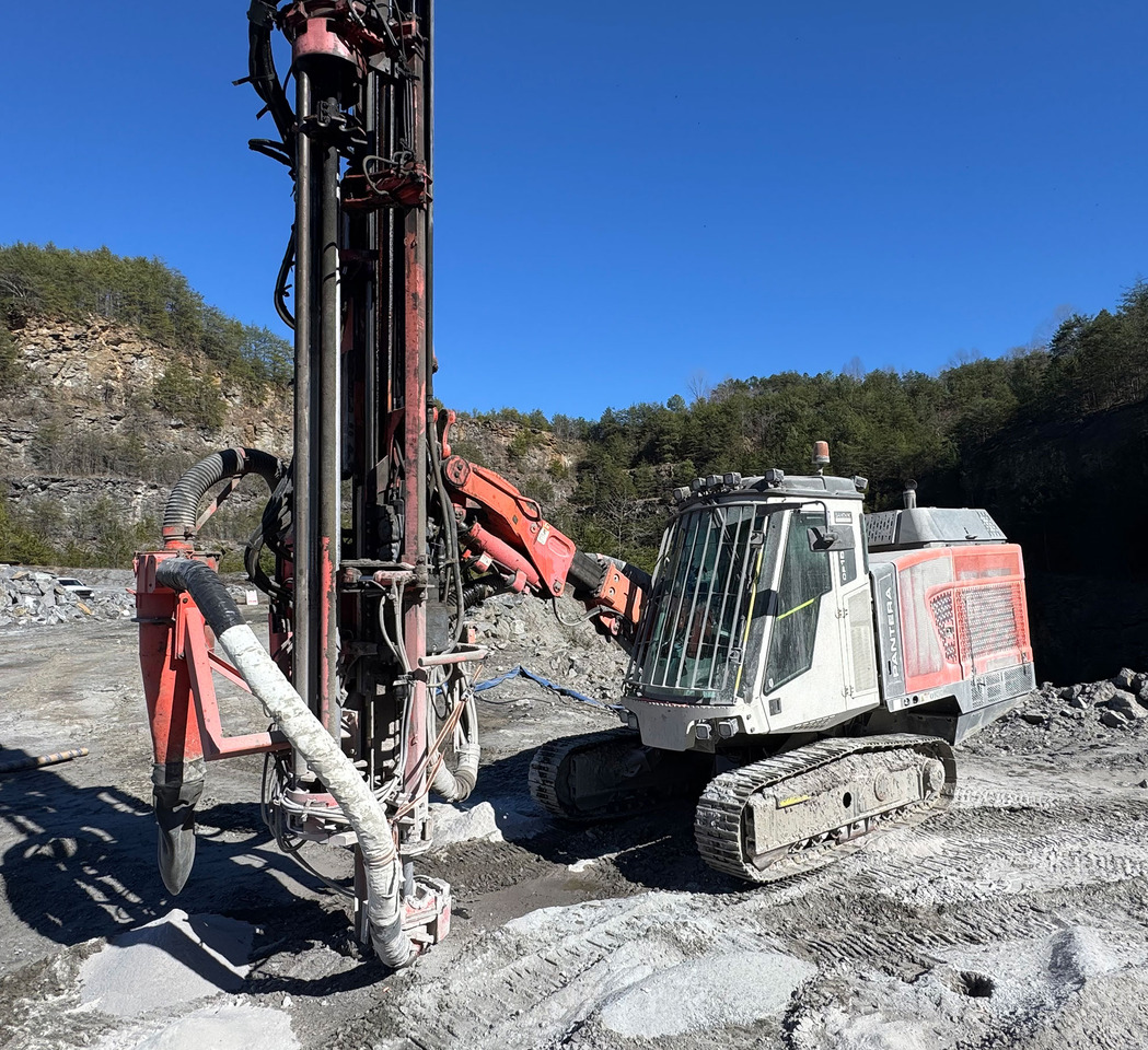 Sandvik DP1500i - Drilling rig: picture 1 Sandvik DP1500i - Drilling rig: picture 1