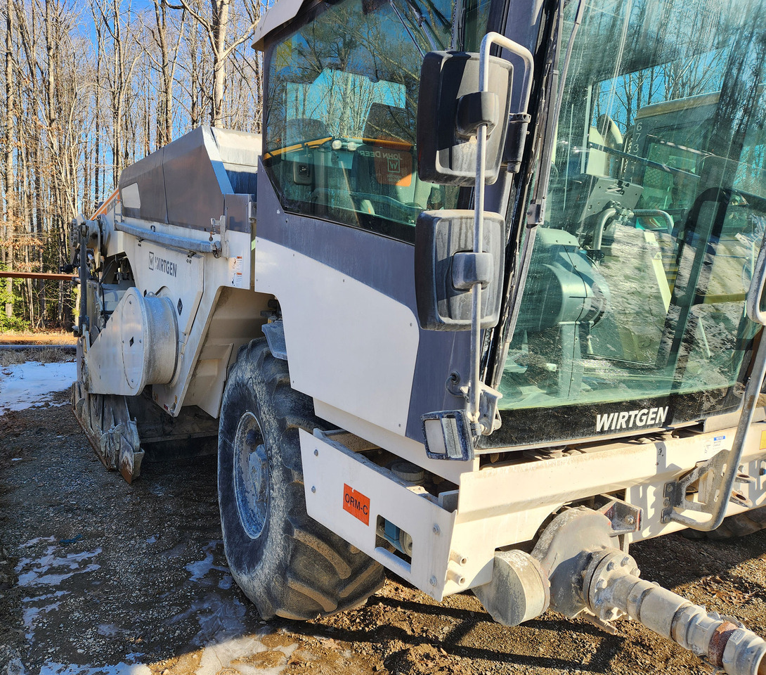 Wirtgen WR 200 XLI - Soil stabilizer: picture 1 Wirtgen WR 200 XLI - Soil stabilizer: picture 1