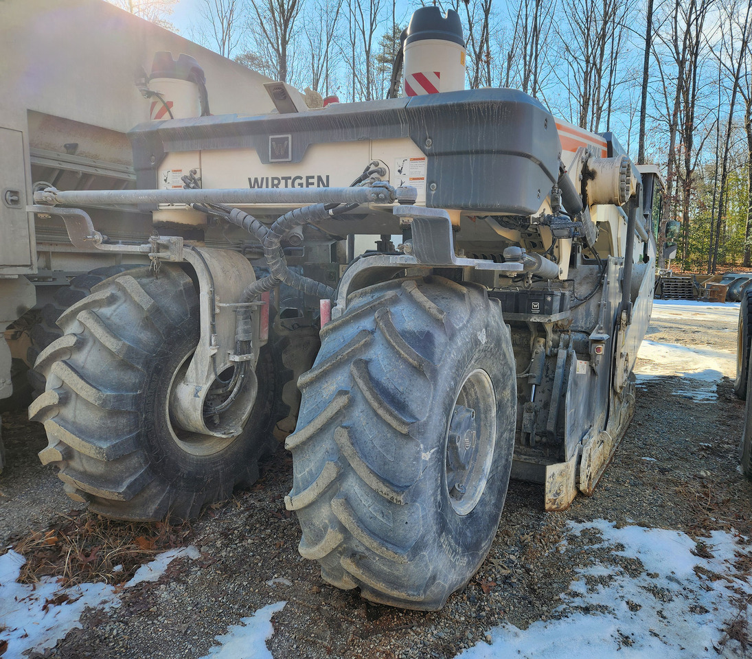 Wirtgen WR 200 XLI - Soil stabilizer: picture 4 Wirtgen WR 200 XLI - Soil stabilizer: picture 4