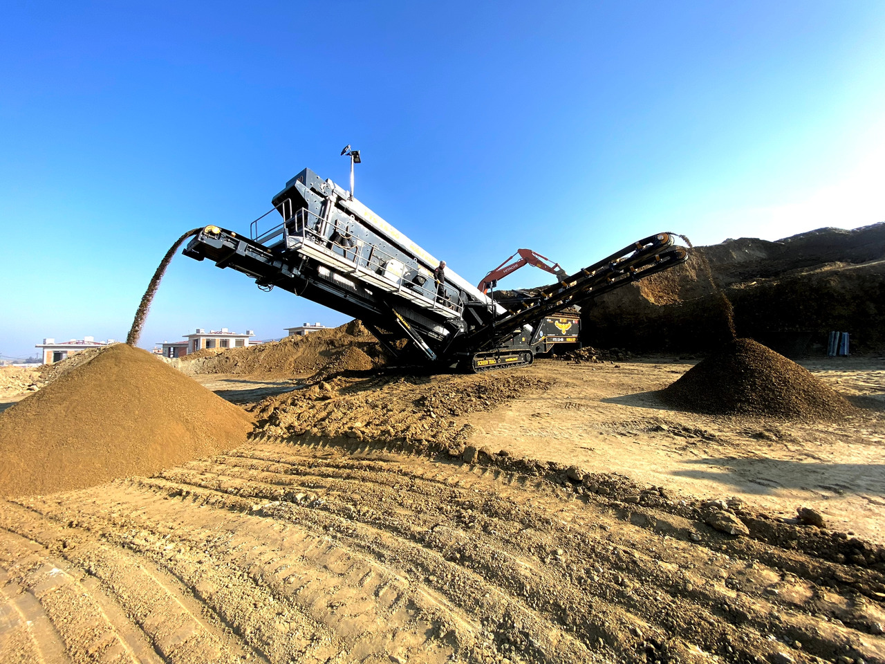 FABO FTS 15-60 MOBILE SCREENING PLANT 500-600 TPH - Screener: picture 3 FABO FTS 15-60 MOBILE SCREENING PLANT 500-600 TPH - Screener: picture 3
