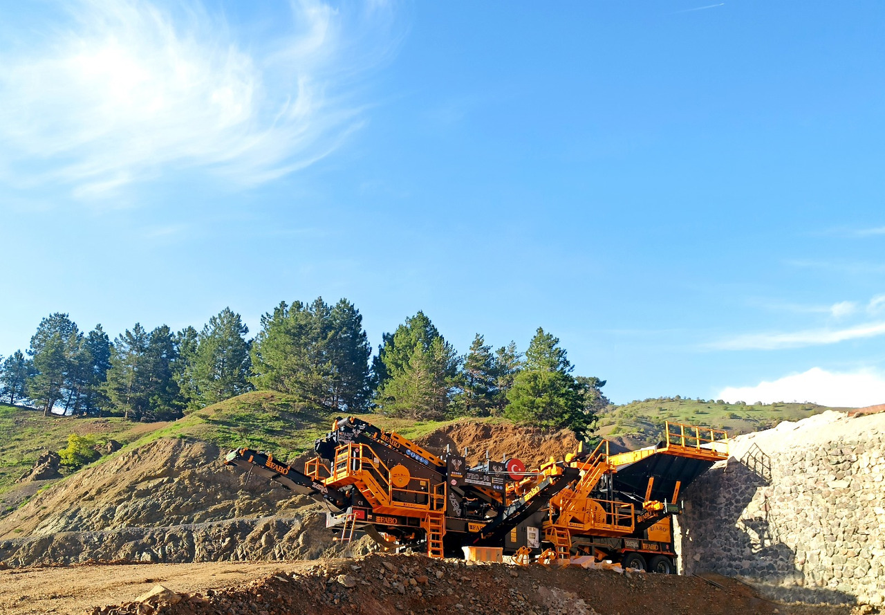 FABO Mobile crusher - Mobile crusher: picture 2 FABO Mobile crusher - Mobile crusher: picture 2