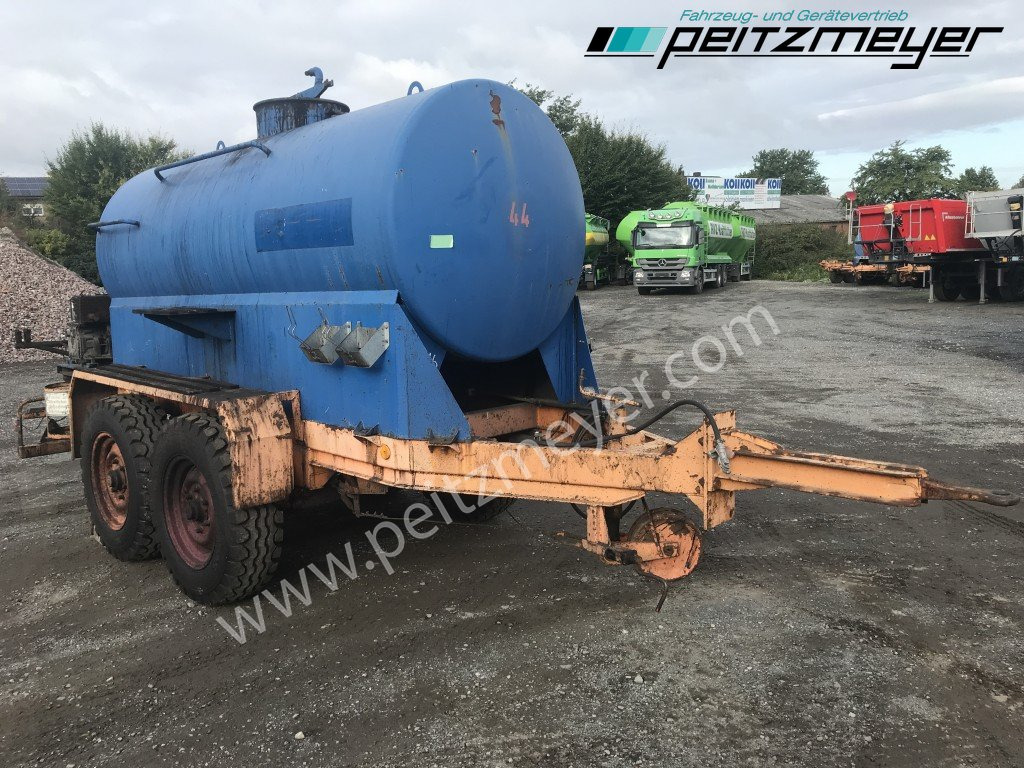 BATHE TANDEMANHÄNGER Bitum / Teerkocher 3,5 m³ Hatz Diesel-Motor 1 B 40 - Asphalt distributor: picture 3 BATHE TANDEMANHÄNGER Bitum / Teerkocher 3,5 m³ Hatz Diesel-Motor 1 B 40 - Asphalt distributor: picture 3