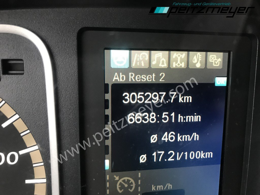 Refrigerator truck MERCEDES-BENZ Atego 818 L Tiefkühlkoffer m. Trennwand, Thermo T 800, LBW, Klima: picture 9 Refrigerator truck MERCEDES-BENZ Atego 818 L Tiefkühlkoffer m. Trennwand, Thermo T 800, LBW, Klima: picture 9