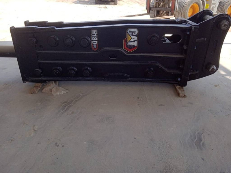 Cat H180GC Hammer (2 pcs available in Abu Dhabi) - Hydraulic hammer for Construction machinery: picture 1 Cat H180GC Hammer (2 pcs available in Abu Dhabi) - Hydraulic hammer for Construction machinery: picture 1