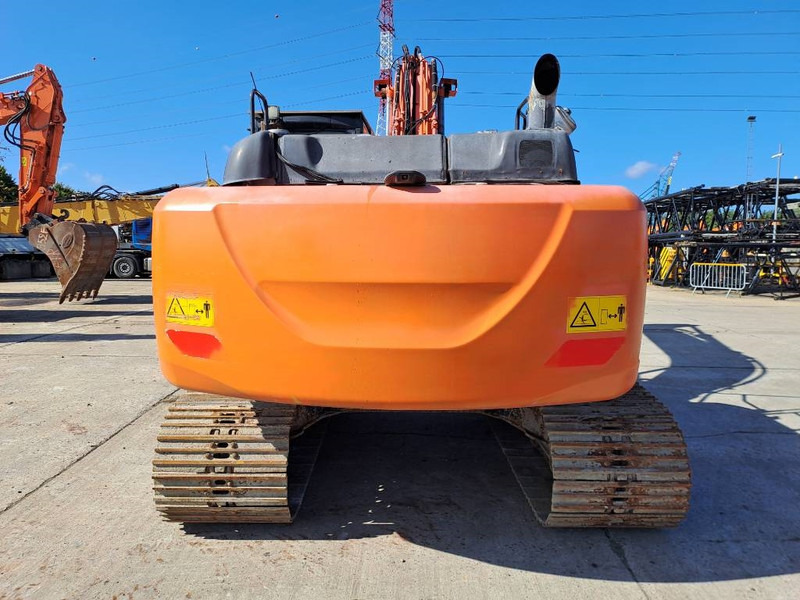 Hitachi ZX210LC-6 - Crawler excavator: picture 3 Hitachi ZX210LC-6 - Crawler excavator: picture 3