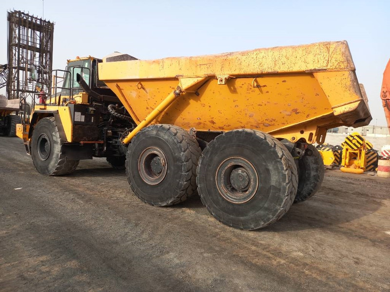 Komatsu HM400-3R (4 pcs available in Abu Dhabi) - Articulated dumper: picture 2 Komatsu HM400-3R (4 pcs available in Abu Dhabi) - Articulated dumper: picture 2