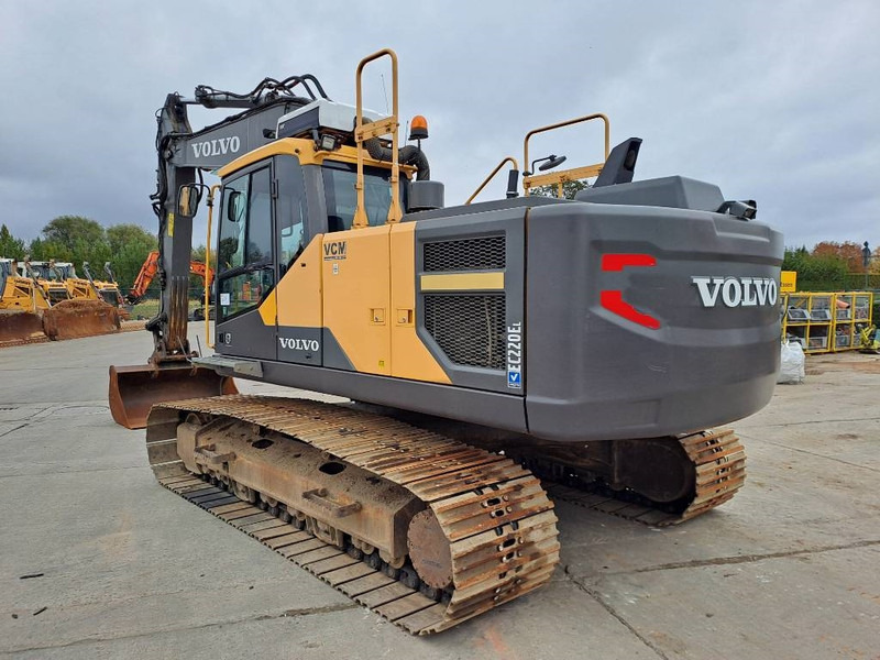 Volvo EC 220 EL (New Undercarriage) - Crawler excavator: picture 2 Volvo EC 220 EL (New Undercarriage) - Crawler excavator: picture 2