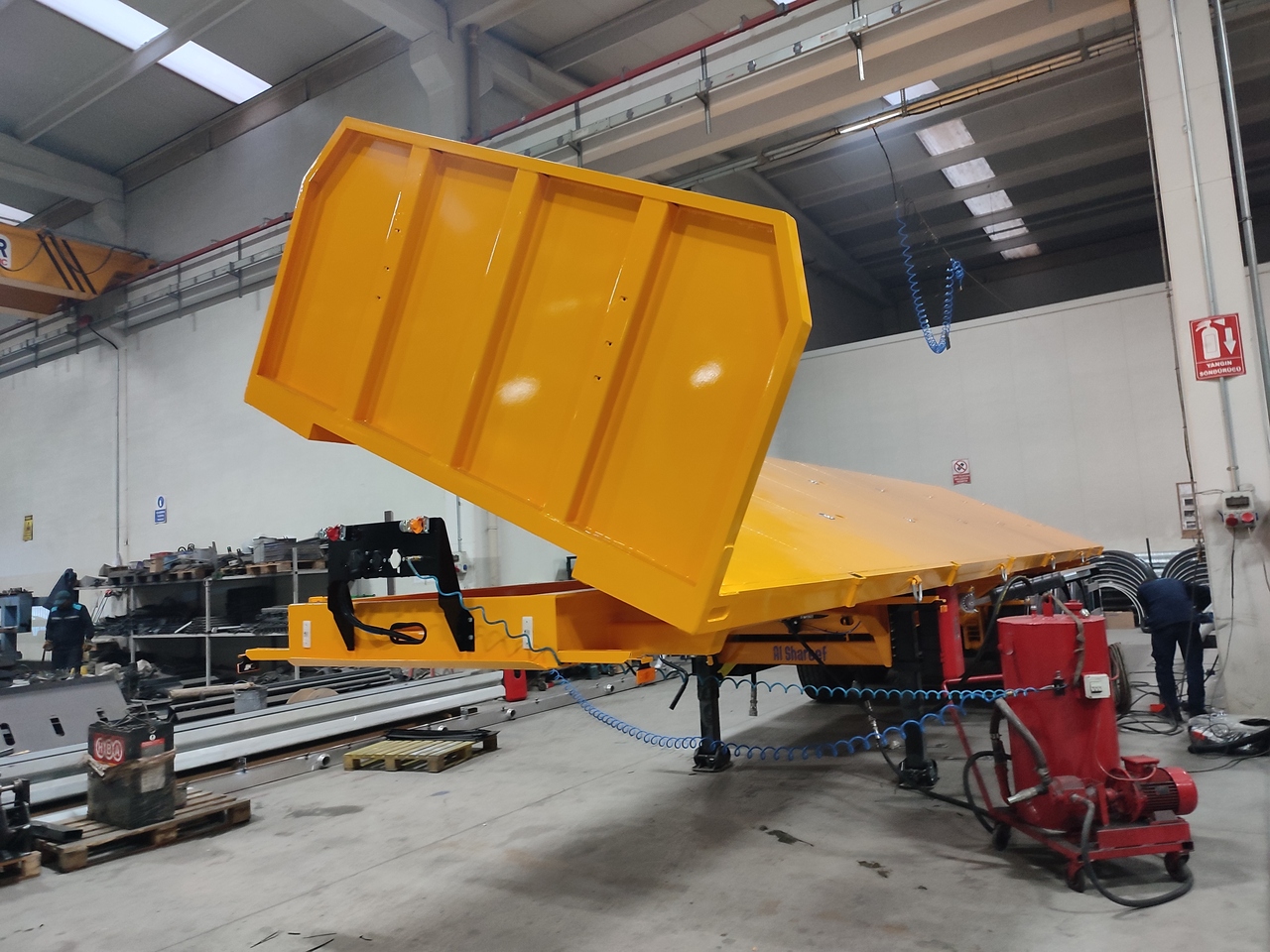 SINAN TANKER-TREYLER FlatBed - Special Platform - Dropside/ Flatbed semi-trailer: picture 2 SINAN TANKER-TREYLER FlatBed - Special Platform - Dropside/ Flatbed semi-trailer: picture 2