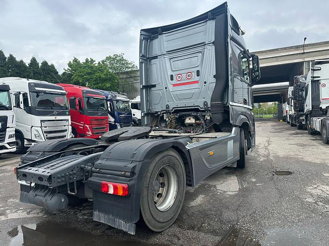 Mercedes-Benz Actros 1845 - Tractor unit: picture 4 Mercedes-Benz Actros 1845 - Tractor unit: picture 4