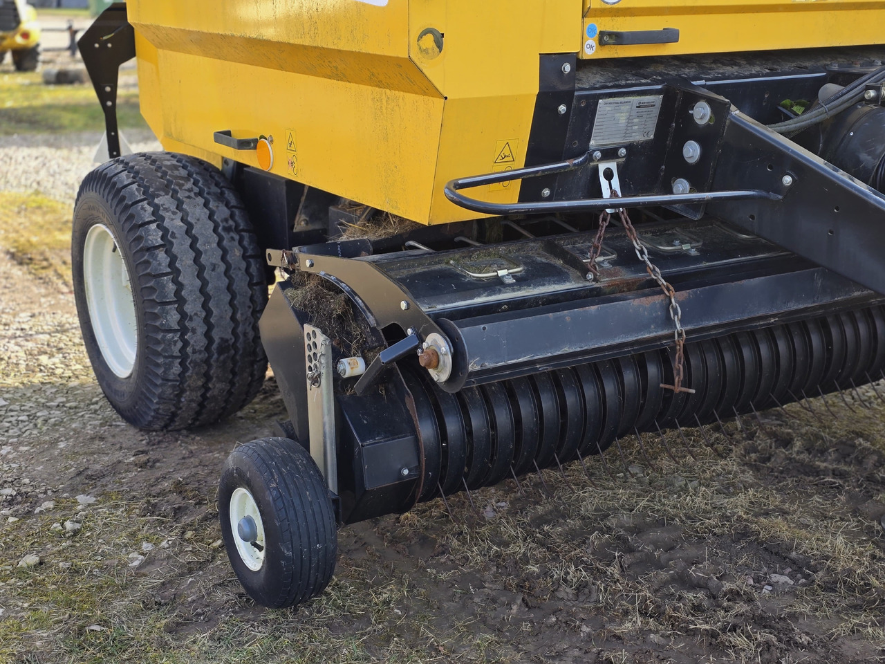 New Holland BR6090 - Round baler: picture 2 New Holland BR6090 - Round baler: picture 2