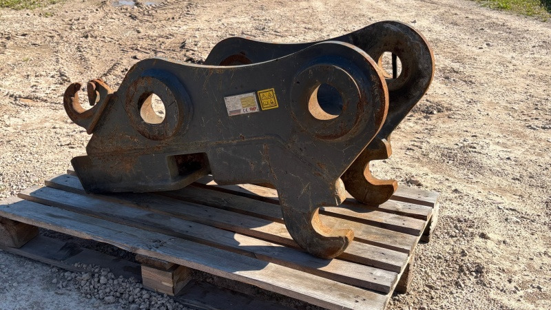 SMP NTP20 B27 S2 - Quick coupler for Excavator: picture 2 SMP NTP20 B27 S2 - Quick coupler for Excavator: picture 2