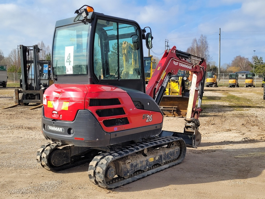 Mini excavator YANMAR SV26: picture 7