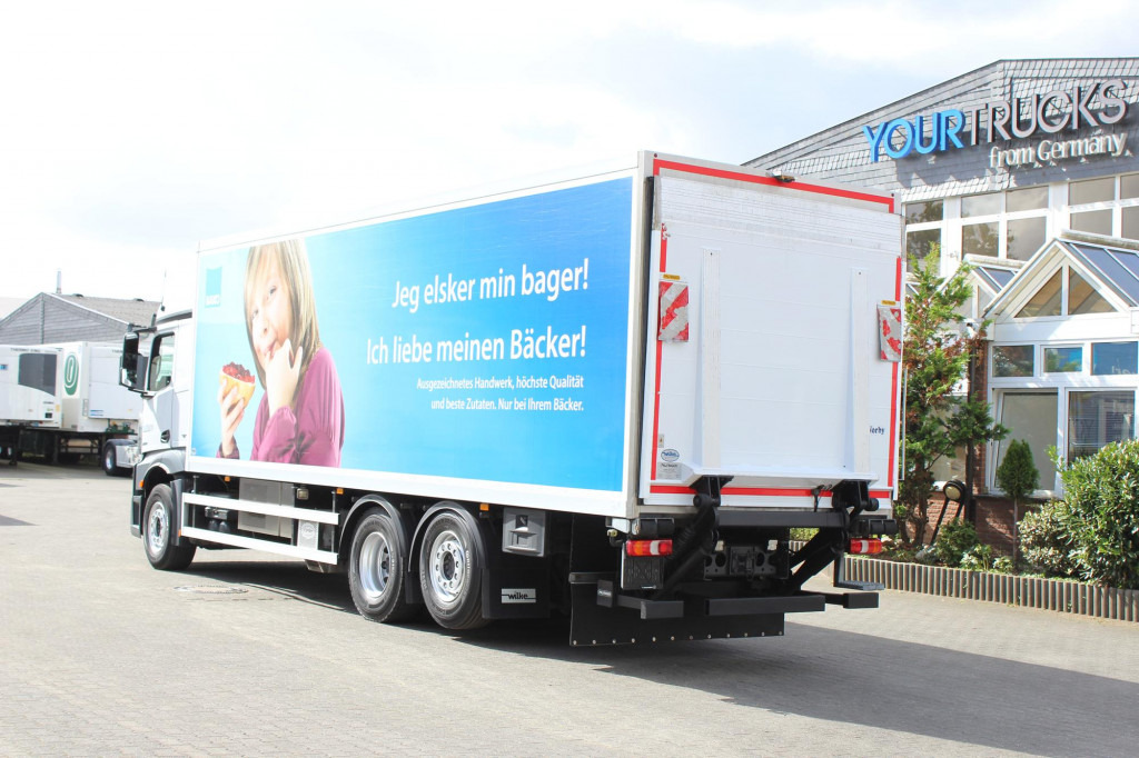 Refrigerator truck Mercedes-Benz Actros 2533 E6 Kühlkoffer Lift-Lenkachse LBW: picture 12