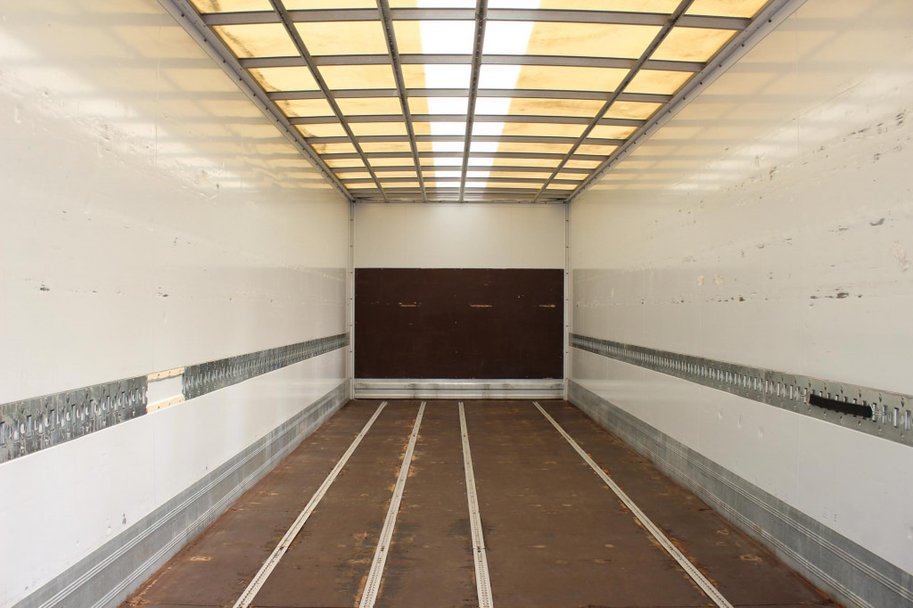 Mercedes-Benz Atego 1321 E6 Koffer Klima Kamera LBW Nur 85 Tkm - Box truck: picture 2 Mercedes-Benz Atego 1321 E6 Koffer Klima Kamera LBW Nur 85 Tkm - Box truck: picture 2