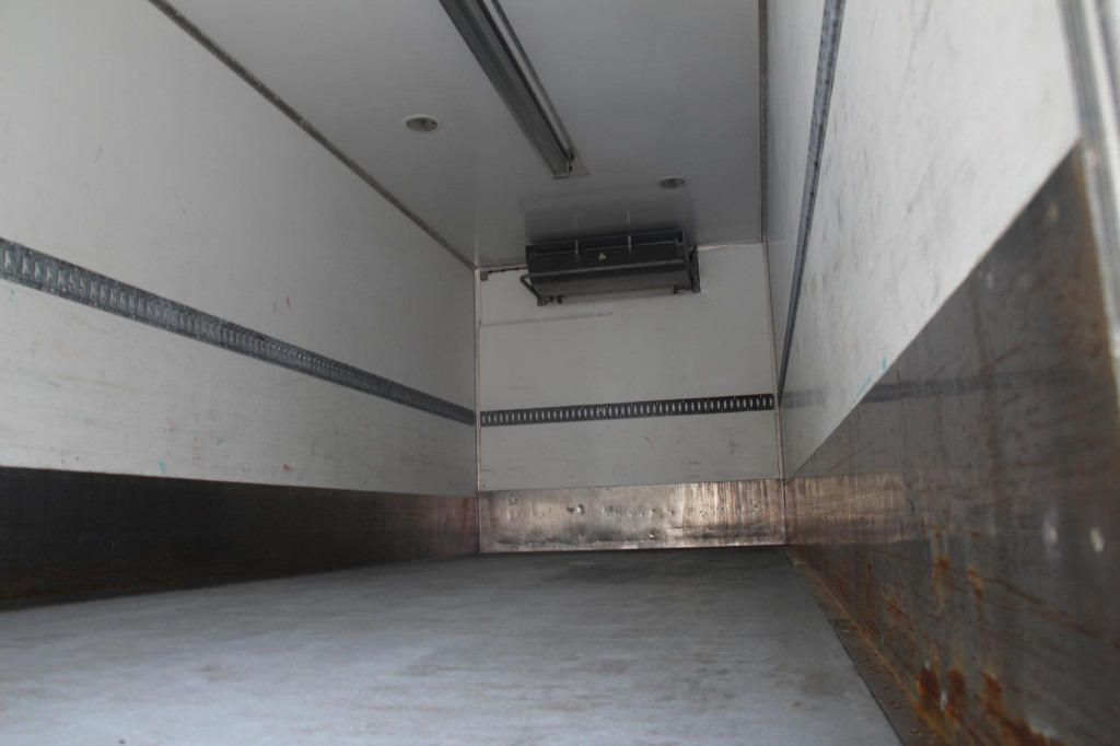 Refrigerator truck Renault Midlum 220 E5 CS 850 Strom LBW Seiten Tür FRC: picture 14