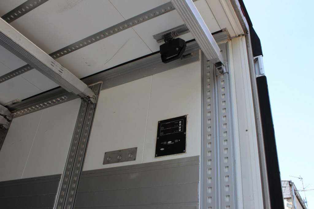 SCHMITZ Carrier Vector 1950Mt. Doppelstock Blumen LBW! - Refrigerator semi-trailer: picture 4 SCHMITZ Carrier Vector 1950Mt. Doppelstock Blumen LBW! - Refrigerator semi-trailer: picture 4