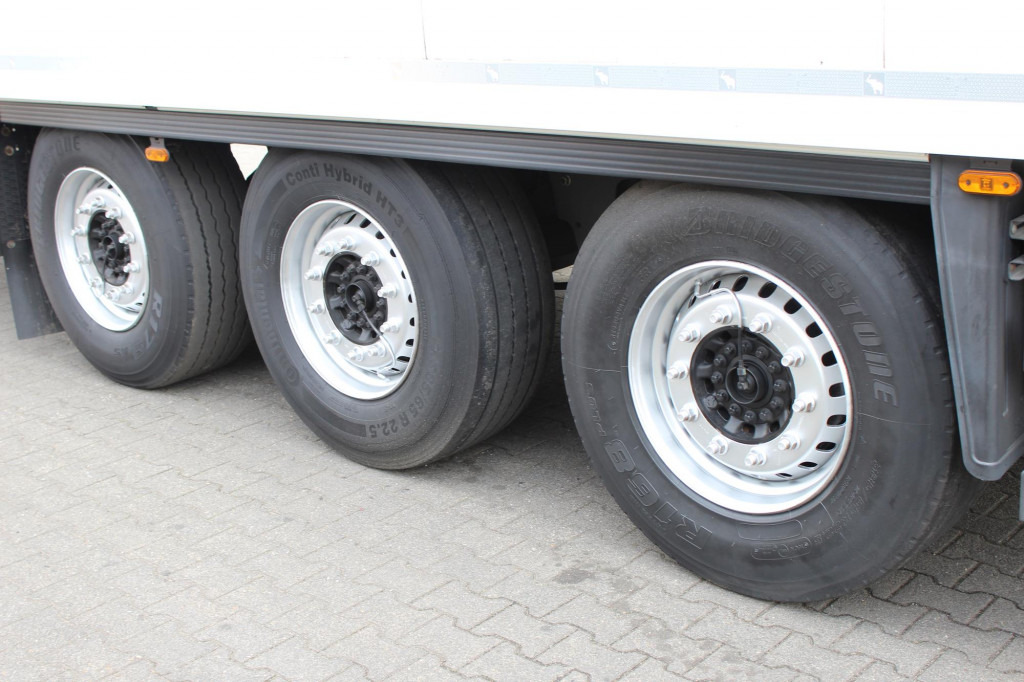 Refrigerator semi-trailer SCHMITZ Carrier Vector 1950Mt  Doppelstock  Blumen   TW: picture 7