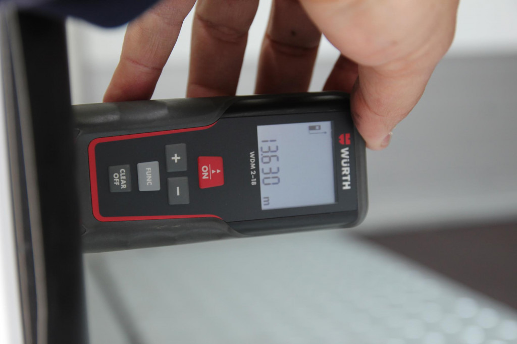 SCHMITZ Koffer    DS Liftachse 4x Pal.-Kasten NEU ! - Closed box semi-trailer: picture 4 SCHMITZ Koffer    DS Liftachse 4x Pal.-Kasten NEU ! - Closed box semi-trailer: picture 4