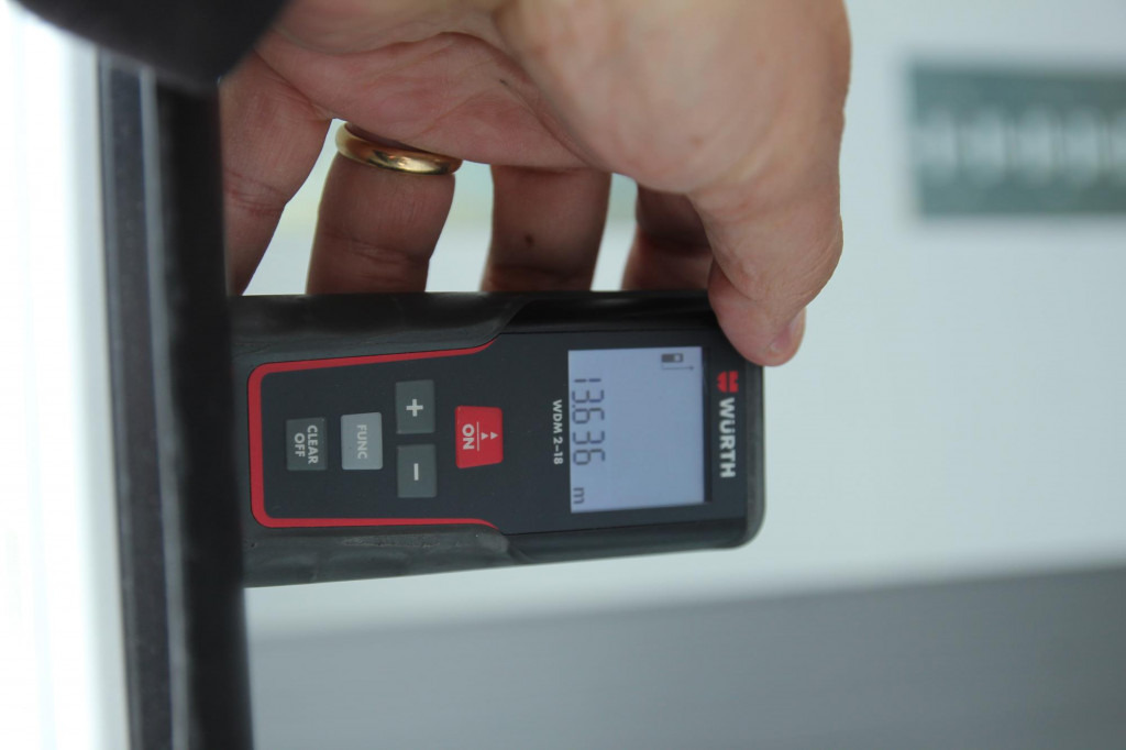 SCHMITZ Koffer    DS Liftachse 4x Pal.-Kasten NEU ! - Closed box semi-trailer: picture 4 SCHMITZ Koffer    DS Liftachse 4x Pal.-Kasten NEU ! - Closed box semi-trailer: picture 4