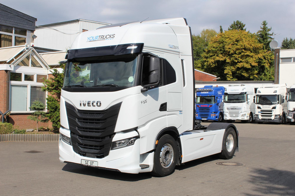 Iveco S-Way 510 Retarder Standklima 2Tanks Navi LED - Tractor unit: picture 1 Iveco S-Way 510 Retarder Standklima 2Tanks Navi LED - Tractor unit: picture 1