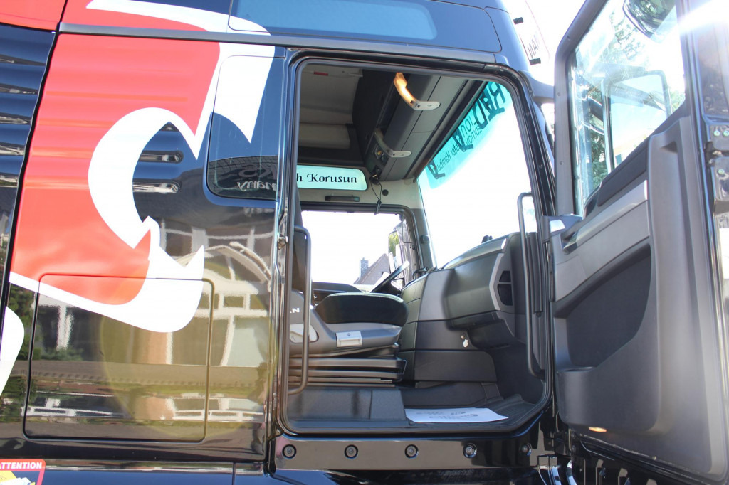 MAN TGX 18.480 XXL Retarder Standheizung - Tractor unit: picture 2 MAN TGX 18.480 XXL Retarder Standheizung - Tractor unit: picture 2