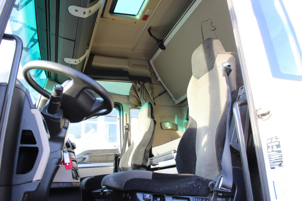 MAN TGX 18.510 E6 XXL Retarder Kühlbox Navi VIN: LP - Tractor unit: picture 4 MAN TGX 18.510 E6 XXL Retarder Kühlbox Navi VIN: LP - Tractor unit: picture 4